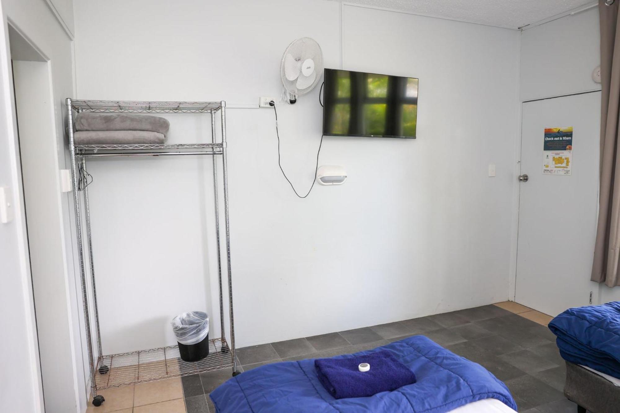 Park Beach Hotel Motel Κοφς Χάρμπουρ Εξωτερικό φωτογραφία