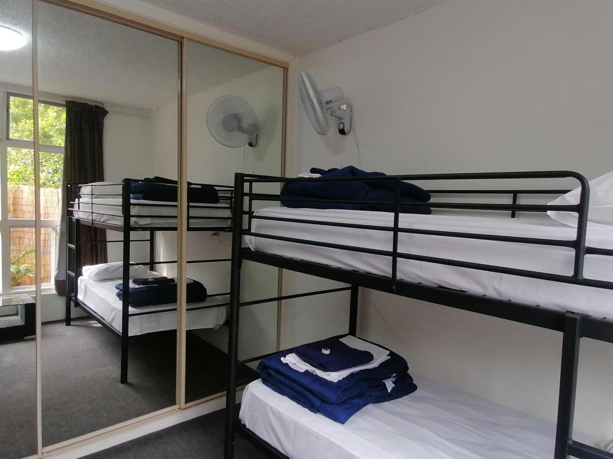 Park Beach Hotel Motel Κοφς Χάρμπουρ Εξωτερικό φωτογραφία