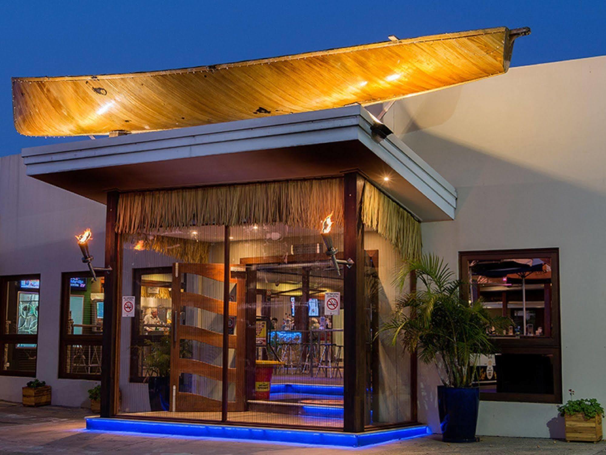 Park Beach Hotel Motel Κοφς Χάρμπουρ Εξωτερικό φωτογραφία