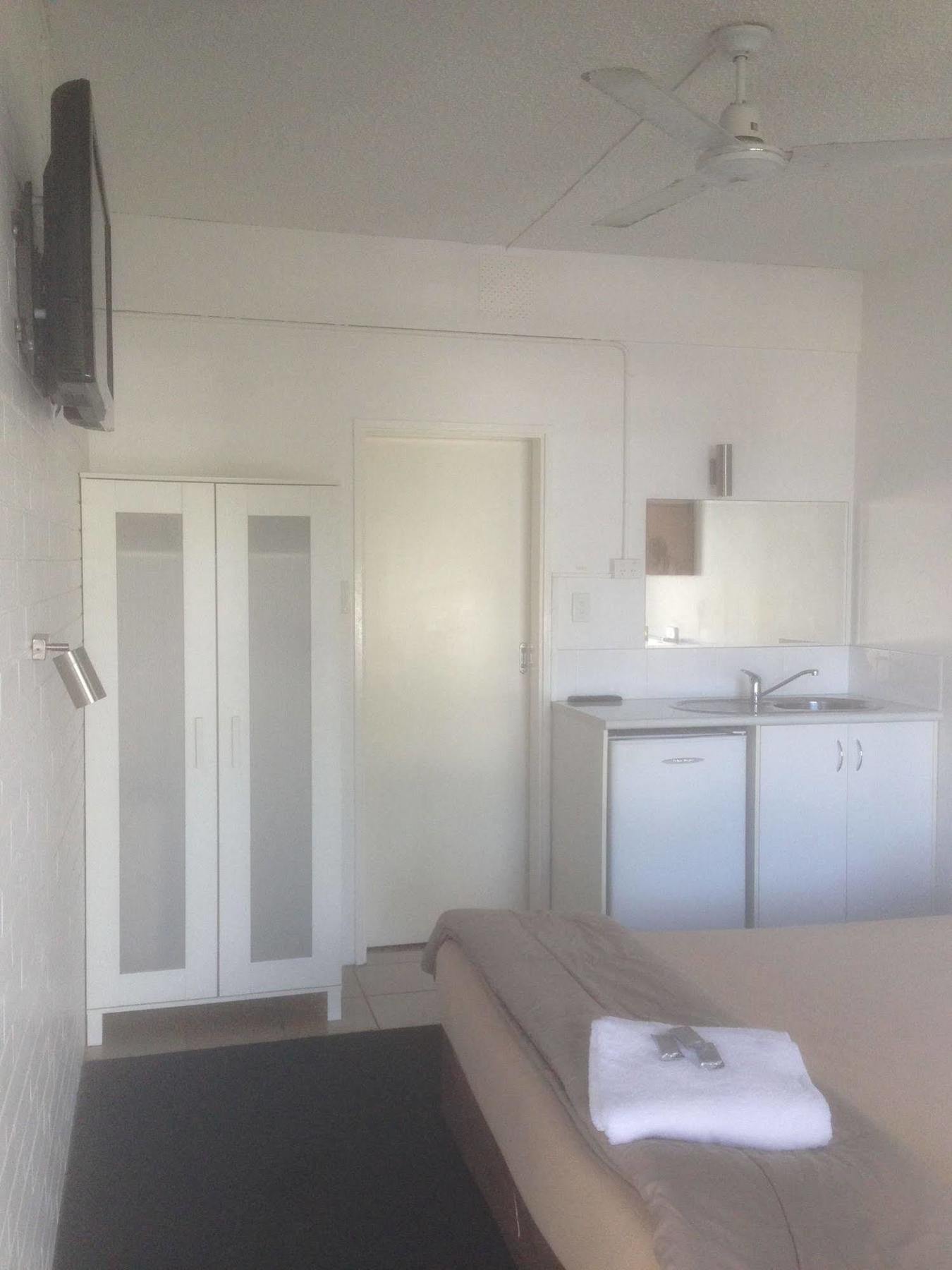 Park Beach Hotel Motel Κοφς Χάρμπουρ Εξωτερικό φωτογραφία